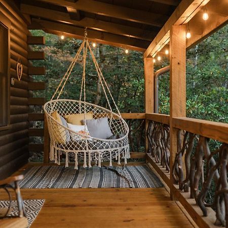 Log Cabin With Mountain View And Privacy Blue Ridge Extérieur photo